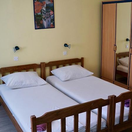 Apartments Niksa Kastelan Omiš Exteriér fotografie