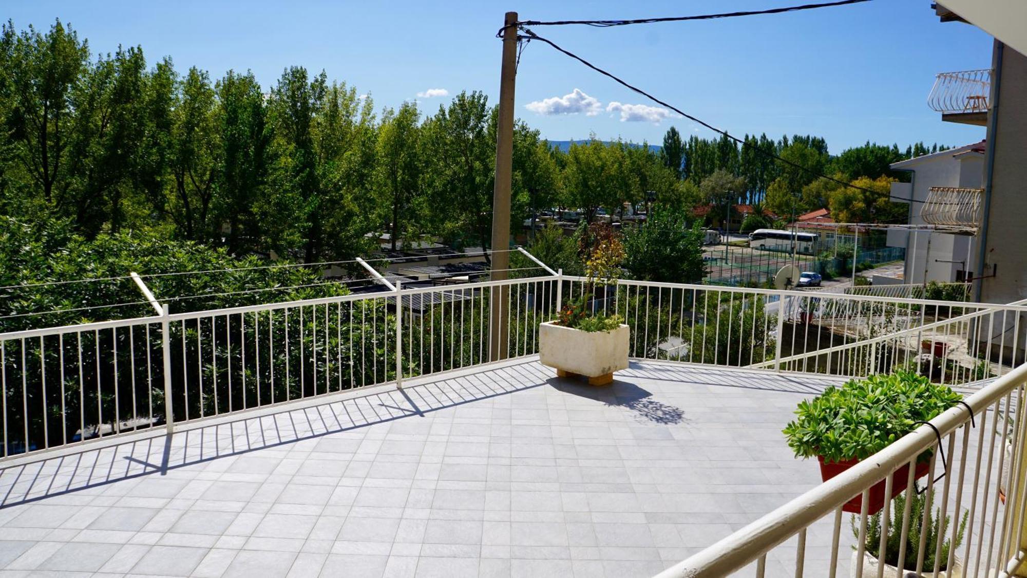 Apartments Niksa Kastelan Omiš Exteriér fotografie